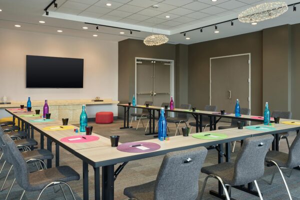 aloft-fort-worth-trophy-club-tactic-meeting-slider-03